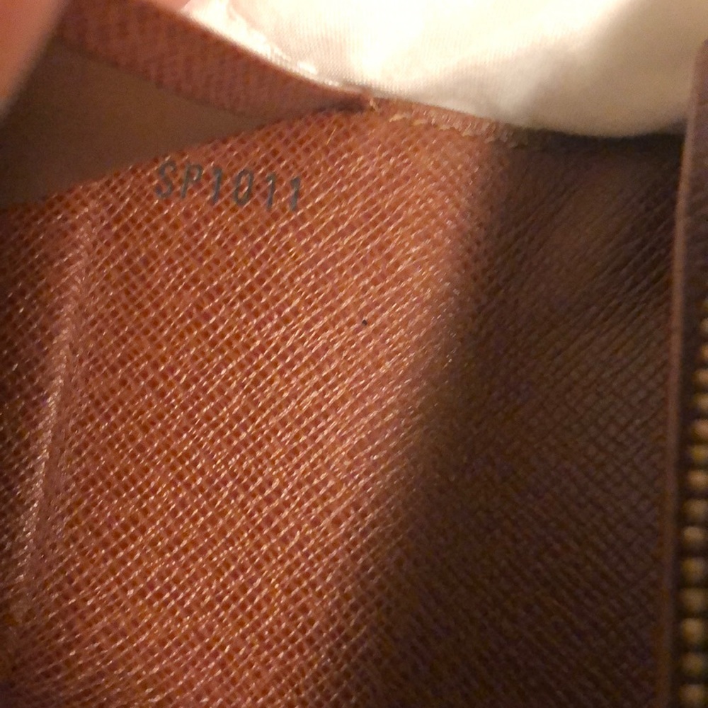 Louis Vuitton Monogram Wallet VINTAGE - Picture 8 of 8